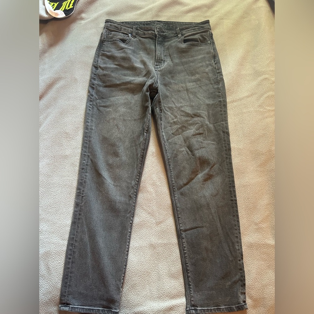 American Eagle Charcoal Mom Jeans